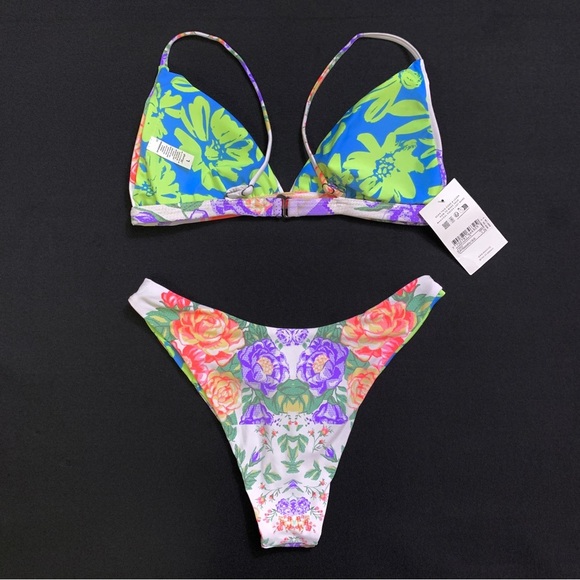 MAAJI Reversible Fixed Triangle Bikini Top w/ Regular Rise Bikini Bottom — LARGE - Picture 1 of 9